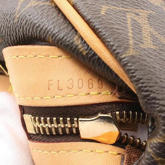 LOUIS VUITTON Brown Monogram Leather Shoulder Bag - Picture 6 of 11